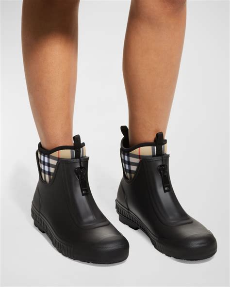 does burberry rain boots run small|Burberry rain boots outlet.